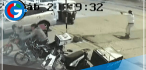 VMT: Disparan a mototaxi con madre e hija menor a bordo