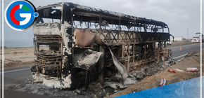 Arequipa: Bus de la empresa Julsa se incendia en la Panamericana Sur