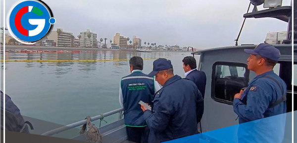 Fiscalía inició investigación preliminar por manchas de hidrocarburos en el mar 