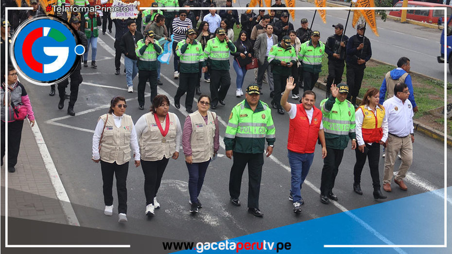 Alcalde Ulises Villegas encabeza la Caminata por la Paz, Seguridad y Simulacro Nacional Multipeligro 2024en Comas