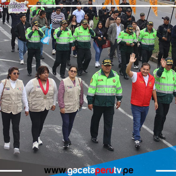 Alcalde Ulises Villegas encabeza la Caminata por la Paz, Seguridad  y  Simulacro Nacional Multipeligro 2024en Comas