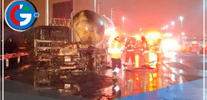 Camiones cisterna cargados de combustible se incendian tras choque en Chilca