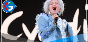 Cyndi Lauper brilla en Glastonbury con un llamado a la equidad de género
