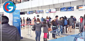 Escasez de dólares impacta servicios aéreos en Bolivia