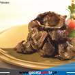 Cocina unas exquisitas mollejitas anticucheras