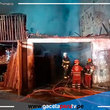 Incendio de gran magnitud consume depósito de madera y afecta viviendas en Carabayllo