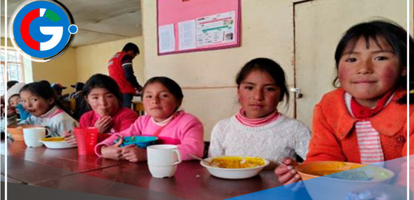 Escolares de Arequipa reciben alimentos calientes y nutritivos