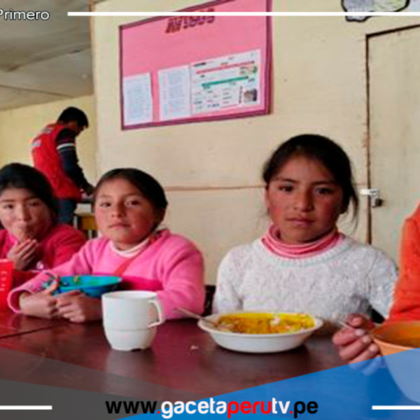 Escolares de Arequipa reciben alimentos calientes y nutritivos