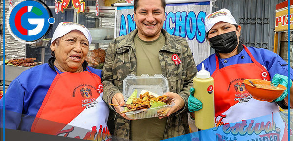 Comas se luce en el Festival de la Peruanidad con éxito rotundo