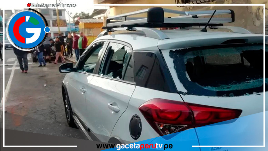 Ate Vitarte: Enfrentamientos entre barristas dejan 15 autos destrozados