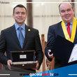 Presidente de Ecuador recibe llaves de ciudad de Lima 