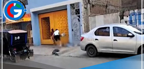 Una muchedumbre de personas mató a un hombre