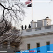 Trump ordena izar las banderas a toda asta