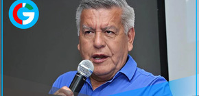 César Acuña deja el cargo para postular a la presidencia 2026