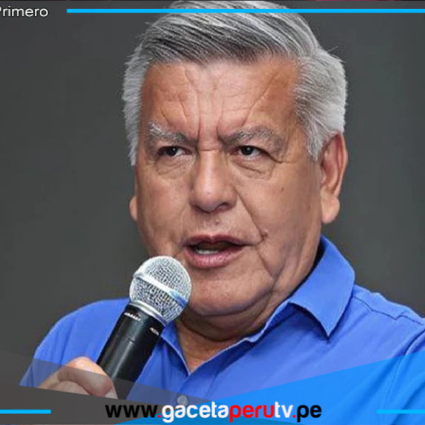 César Acuña deja el cargo para postular a la presidencia 2026
