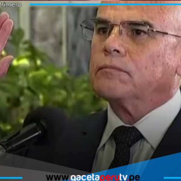 Ernesto Álvarez Miranda asume la presidencia del Consejo de ministros peruano