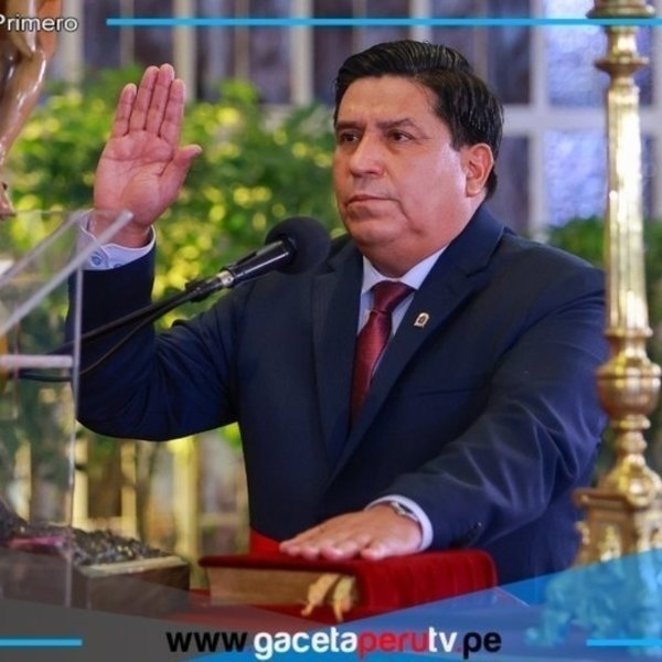 Ministro del Interior anuncia reforma policial para erradicar la corrupción