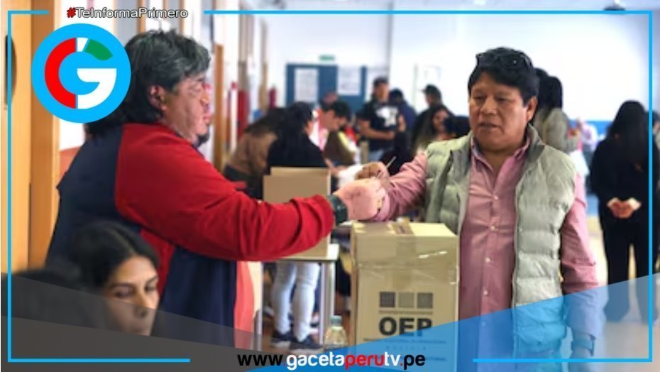 Bolivia vota presidente en medio de crisis
