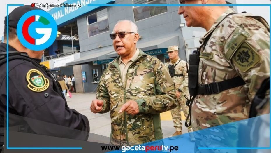 Ministro Díaz Peche inspecciona puesto de comando en Villa María