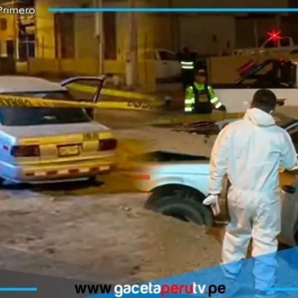 Asesinan a hombre dentro de auto robado en SMP