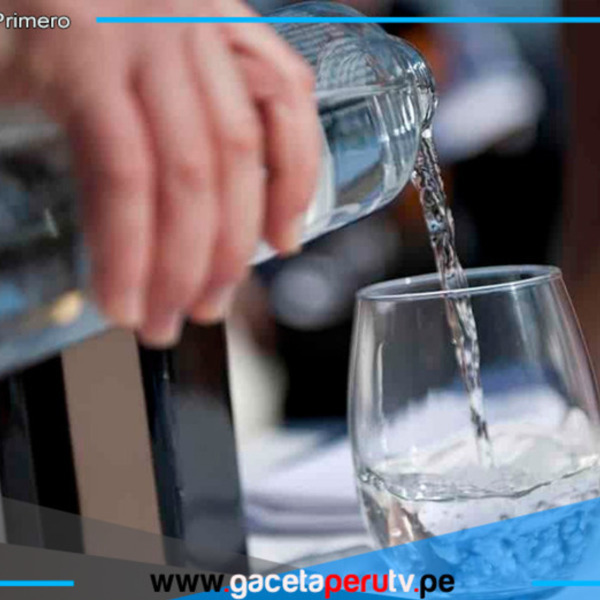 Proponen ley para que restaurantes y supermercados de agua gratis a clientes