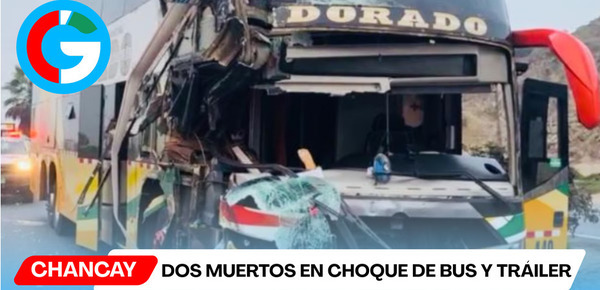 Dos muertos en choque de bus y tráiler