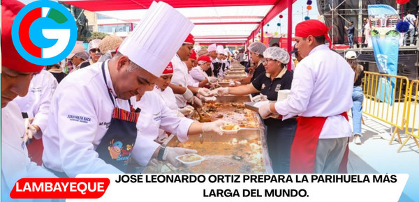 José Leonardo Ortiz prepara la parihuela más larga del mundo.