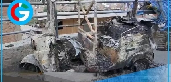 Tres sujetos incendian mototaxi en Independencia durante huelga
