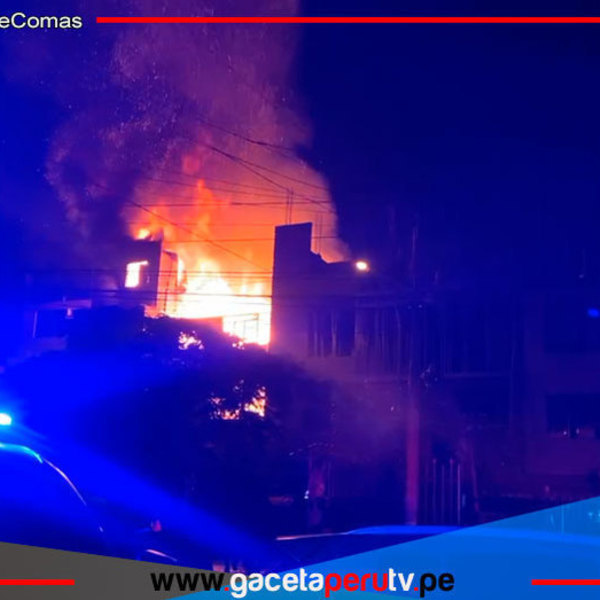 Cinco familias pierden todo en incendio de vivienda multifamiliar en Comas