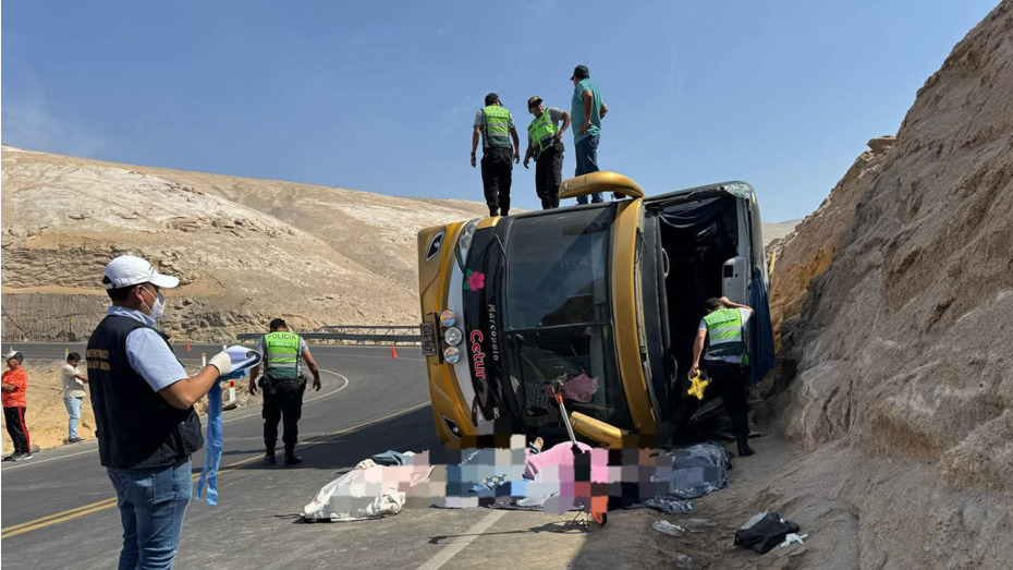 Despiste de ómnibus en la costanera: cuatro fallecidos y 37 heridos