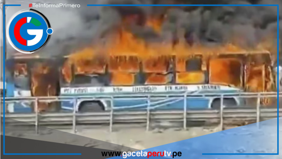 Bus de transporte público se incendió en plena vía Evitamiento en El Agustino