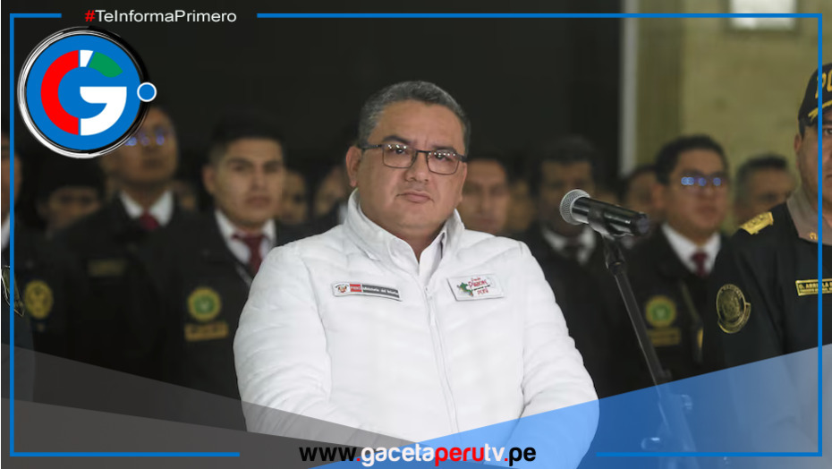 Ministro del Interior Juan José Santiváñez logró viajar a Europa