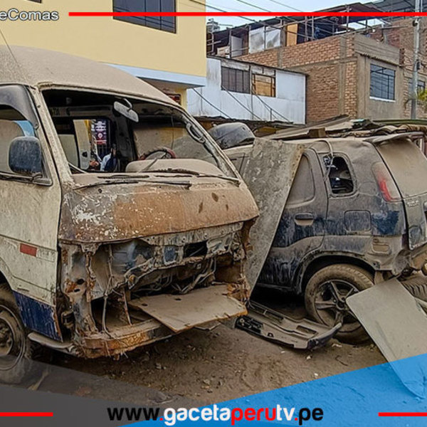 Clausuran taller y multan por invadir la vía pública en Comas