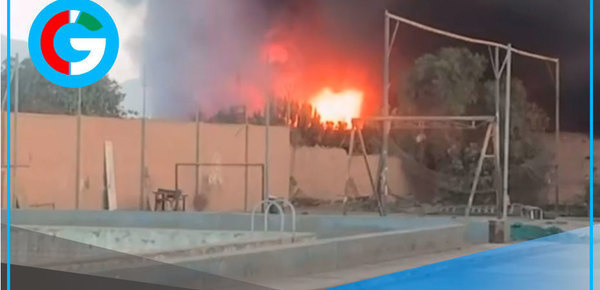 Incendio consume almacén de plásticos cerca del óvalo Zapallal Puente Piedra