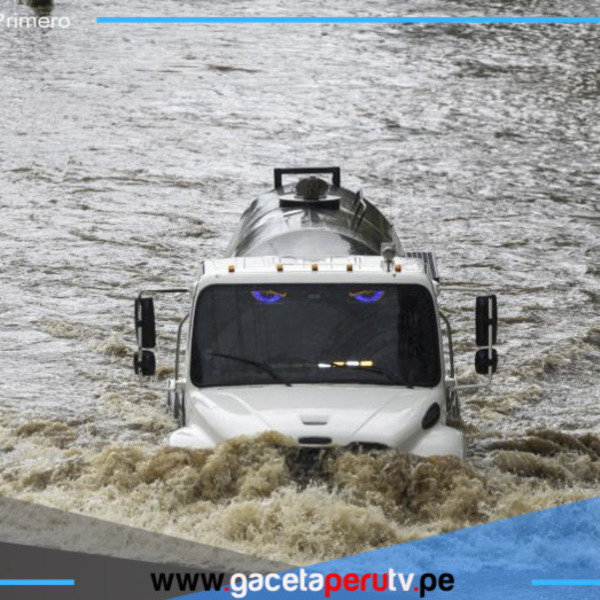 EE UU: Huracán Erin provoca inundaciones en las costas de Carolina del Norte y Virginia