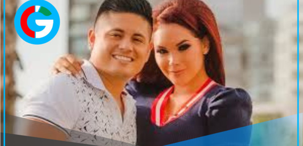 Génesis Tapia obtiene su colegiatura como abogada