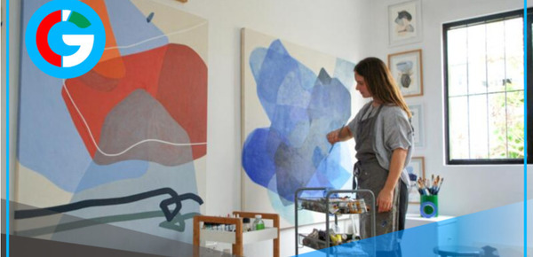 Francesca Giacchetti presenta una exploración artística del color azul