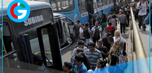 Transportistas de SJL bloquean nuevamente calles en protesta por el aumento de la violencia