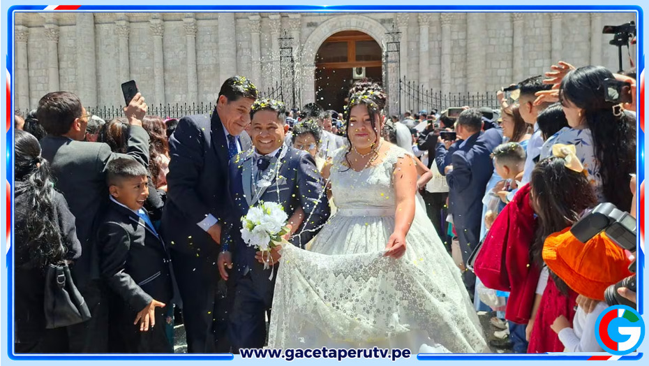 Más de 300 parejas se casan en matrimonio masivo en Arequipa