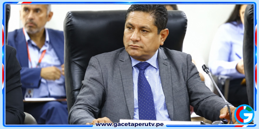 Exigen al contralor fiscalizar el entorno de Ciro Castillo