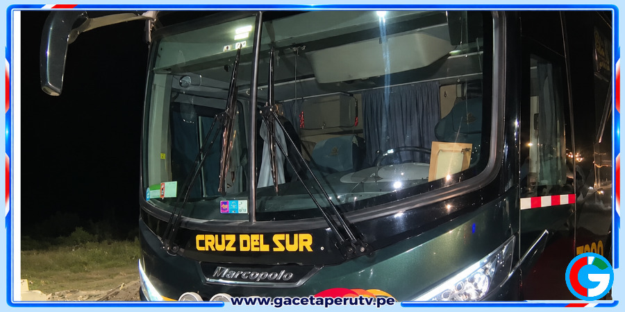 Atacan a balazos bus de Cruz del Sur en la Panamericana Norte